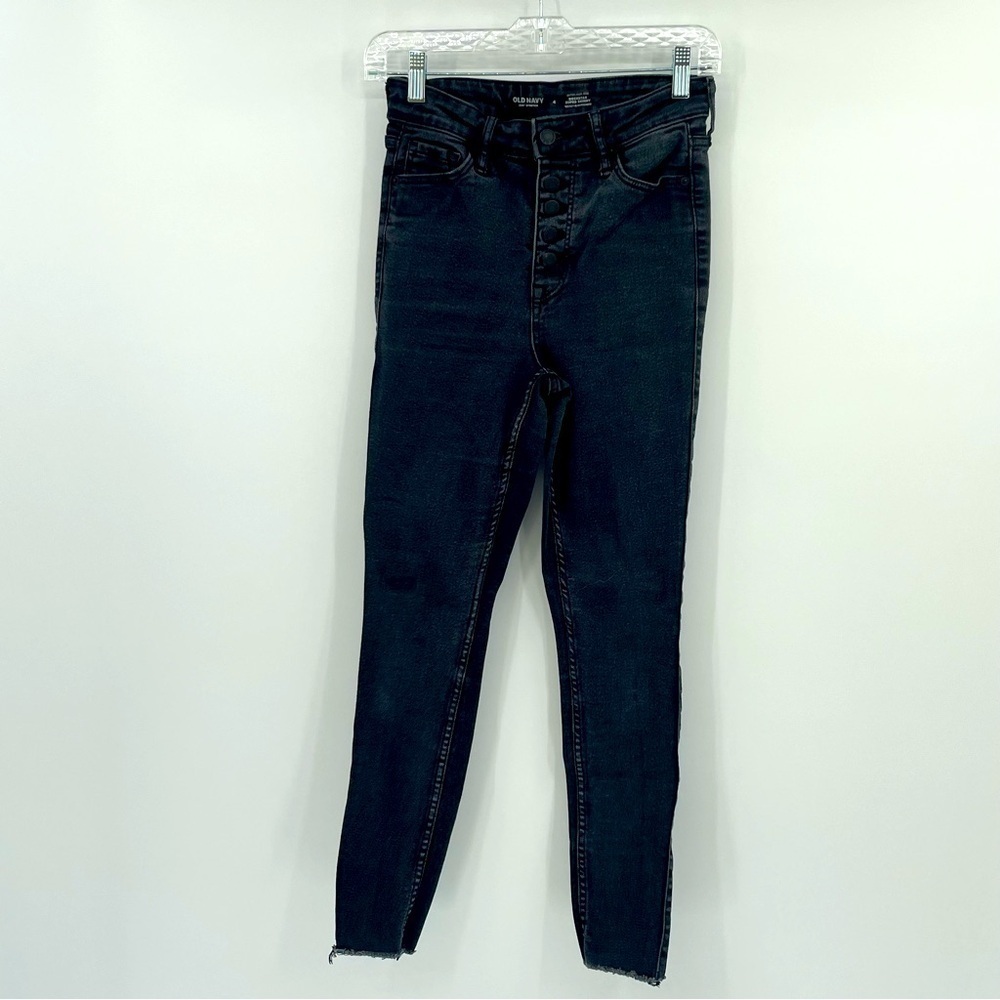 Old Navy Extra High-Rise Rockstar Super Skinny Jeans – Black – Size 4